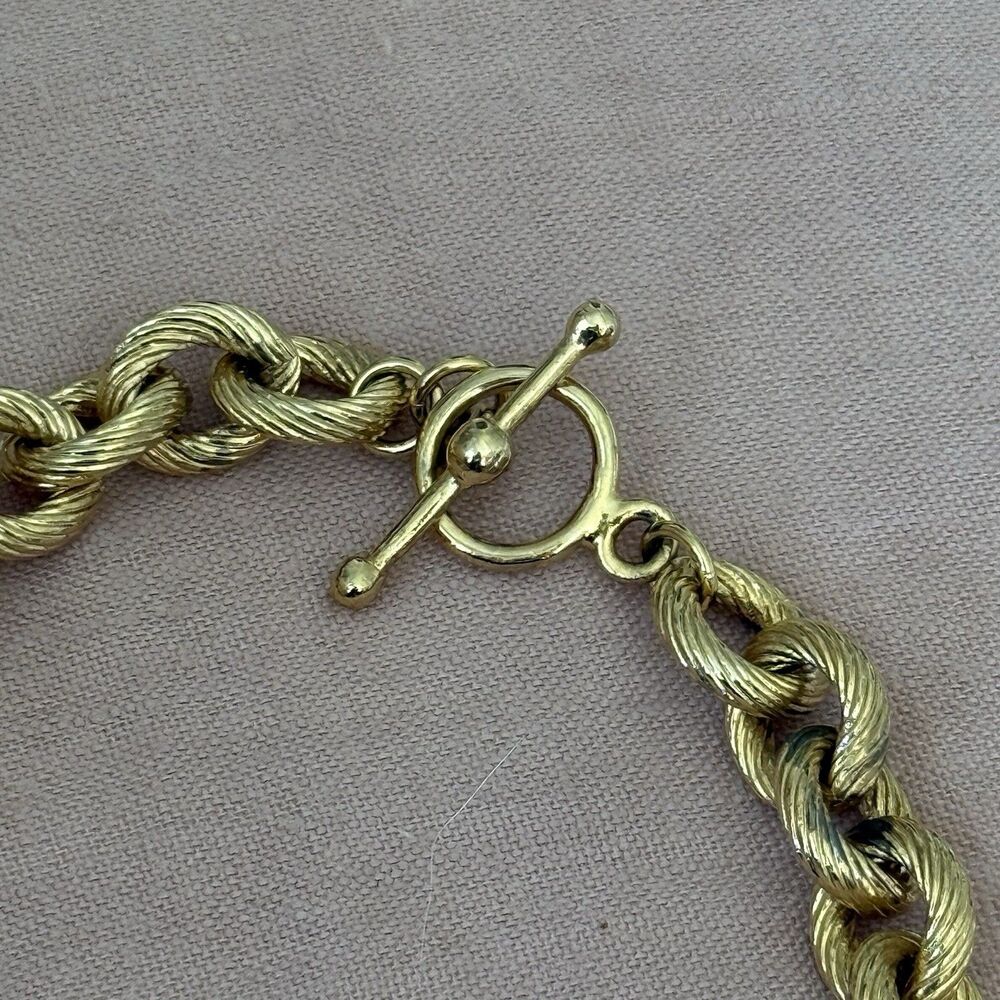 Heavy Vintage Gold Tone Rope Chain Necklace | Chunky Textured Toggle Clasp - Picture 5 of 5